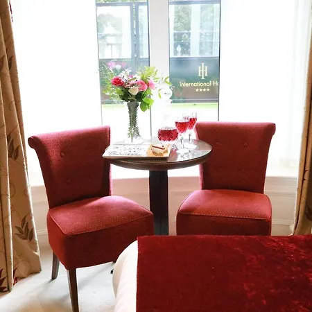 International 4* Кілларні