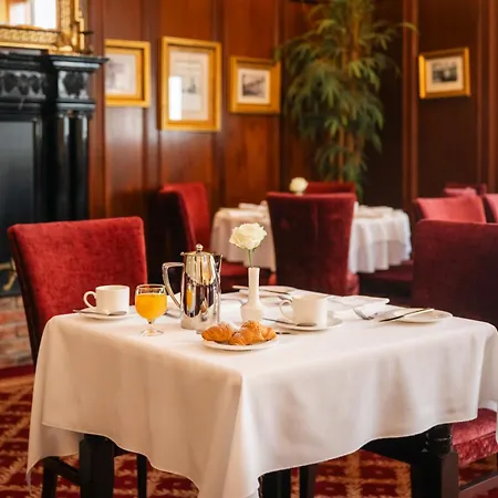 Готель International Кілларні